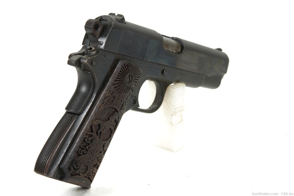 Colt Combat Commander .45ACP, Carved Grips-img-4