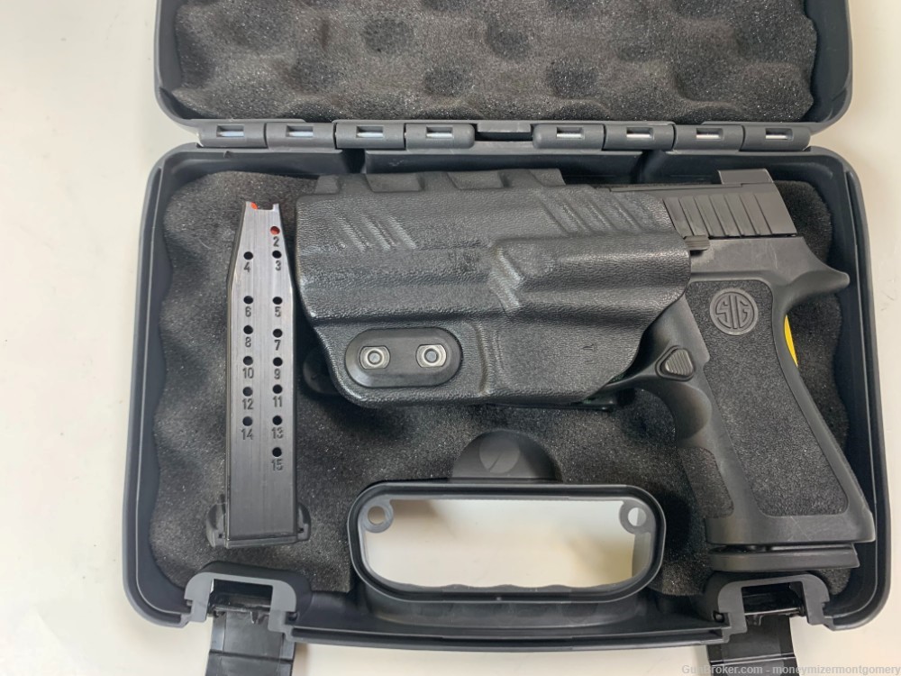 Sig Sauer P320 9MM Pistol W/case and 2 mags and Holster-img-5