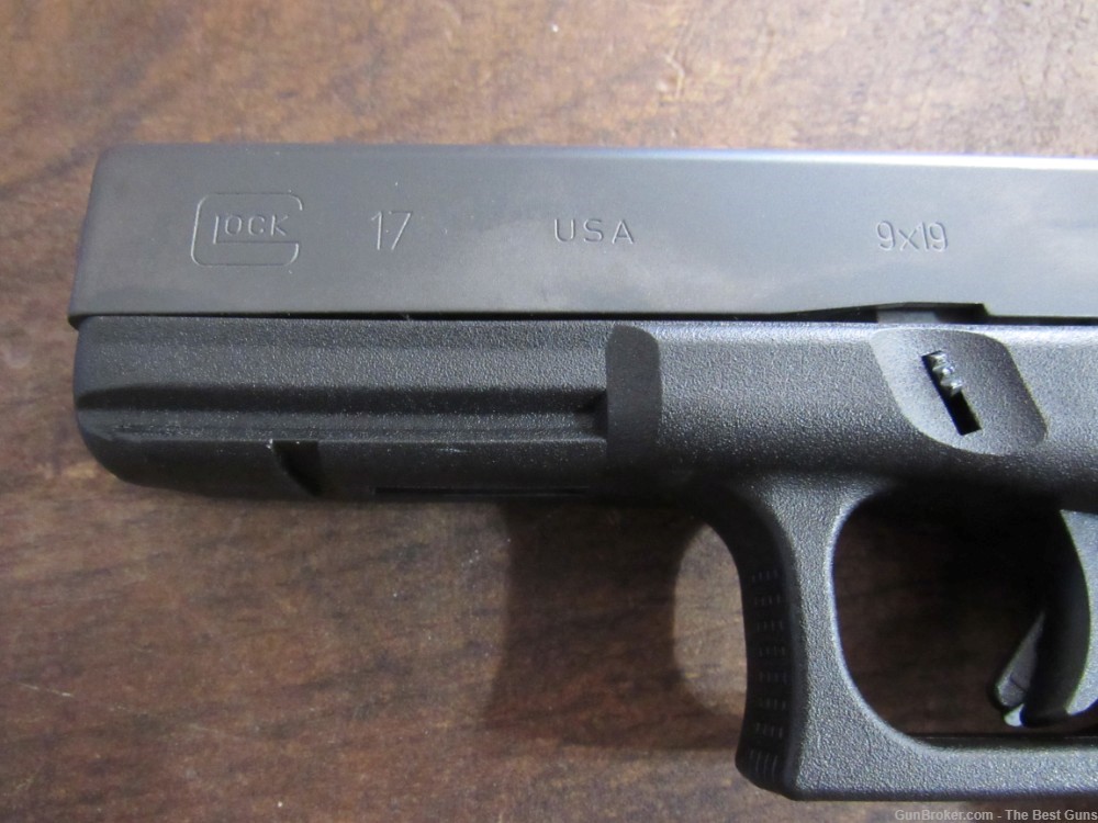 Glock Model 17 Full Size Gen 3 9mm Two 17 Round 9x19mm Magazine Clips G17-img-4
