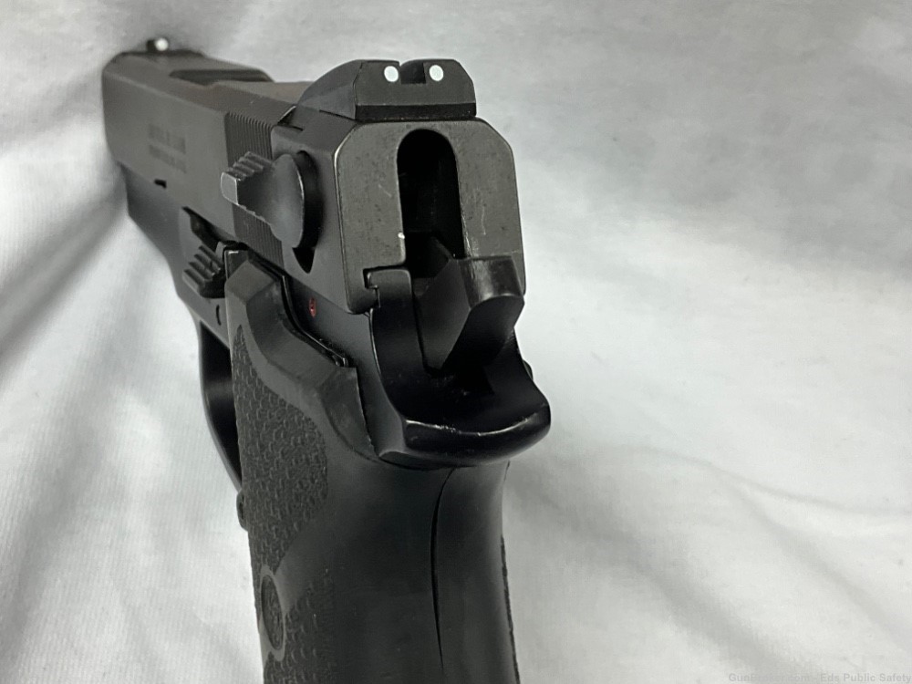 SMITH & WESSON 908 9MM-img-17
