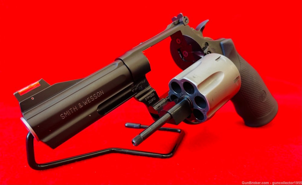 .44 Magnum Smith and Wesson revolver air lite titanium 329 pd-img-5