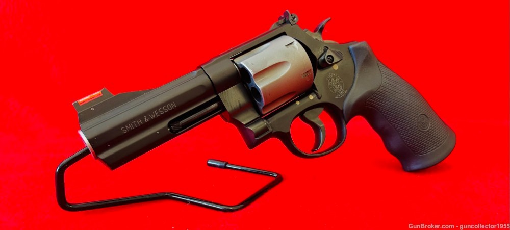 .44 Magnum Smith and Wesson revolver air lite titanium 329 pd-img-1