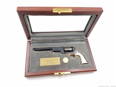 47% scale mini Colt 1847 Walker percussion revolver “Presidential Edition” 