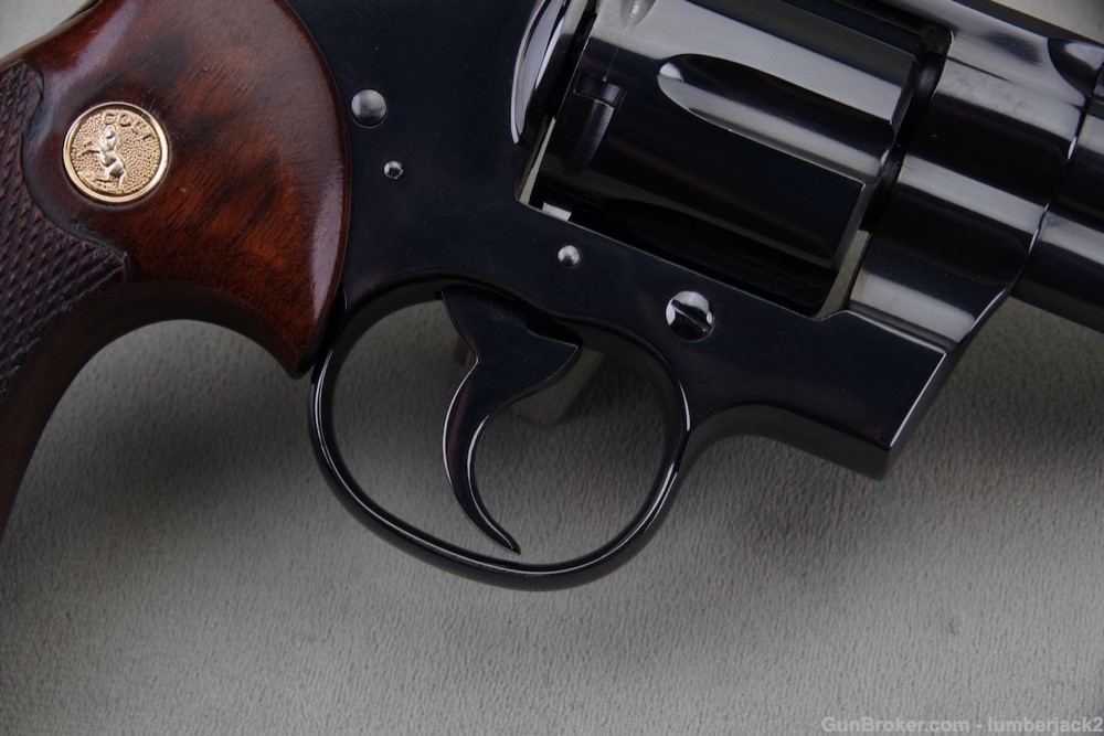 1967 Colt Python 357 Magnum 6'' Royal Blue with Original Box 99%-img-19