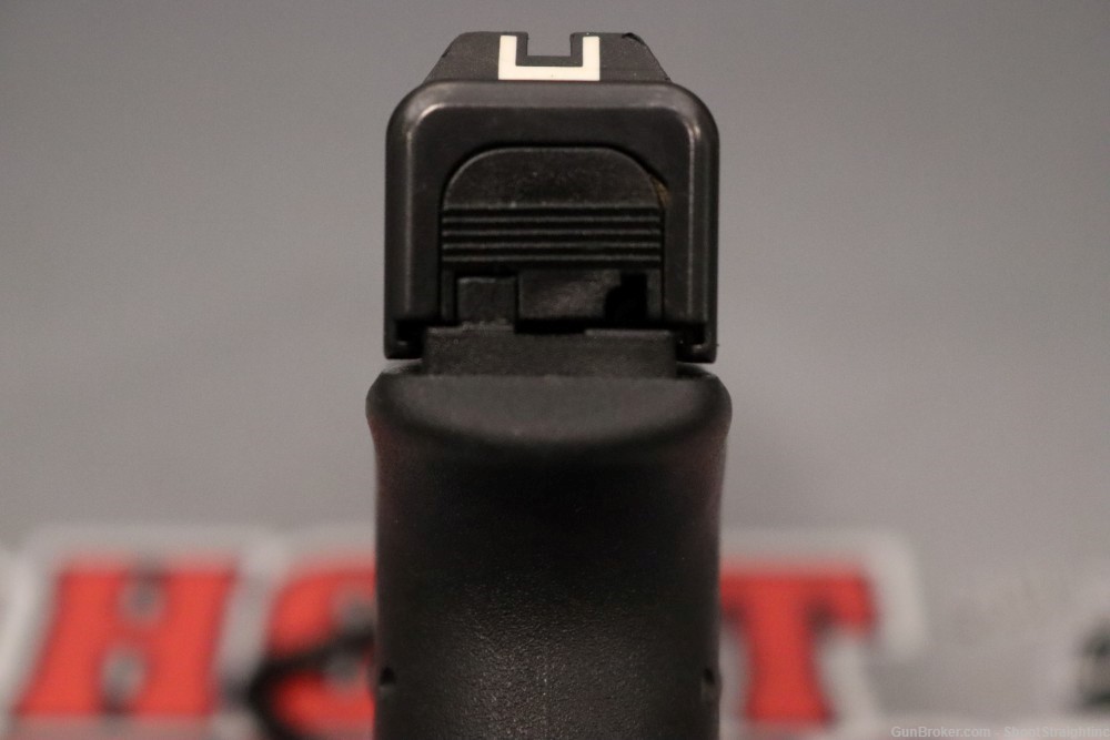 Glock 17 Gen3 9mm 4.49" w/ Box-img-20