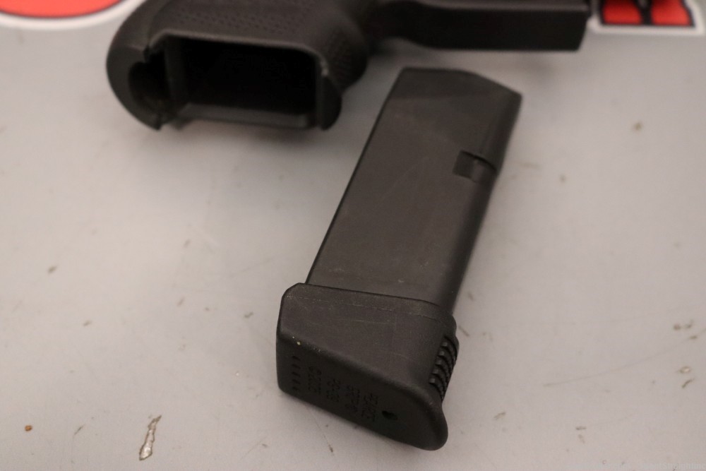 Glock 26 Gen4 9mm 3.42" w/ Box-img-29