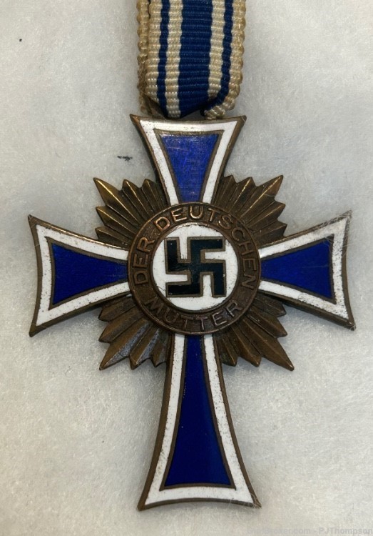 Vintage Original WW2 German Mother Honor Cross Der Deutschen Mutter 1938 -img-1