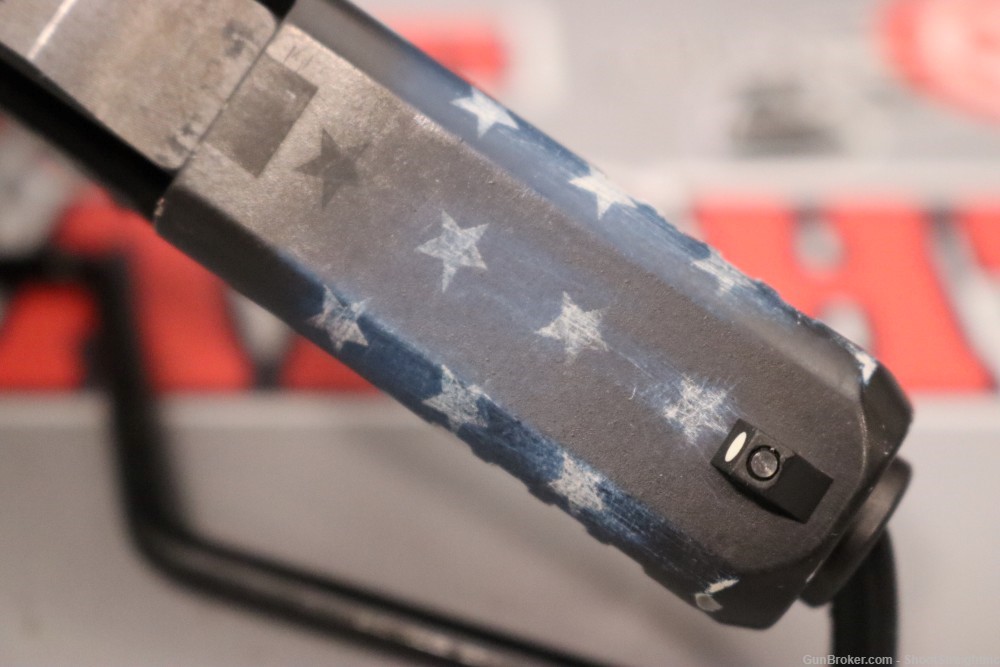 Glock 43X 9mm 3.41" w/ Box - US Flag Edition --img-26