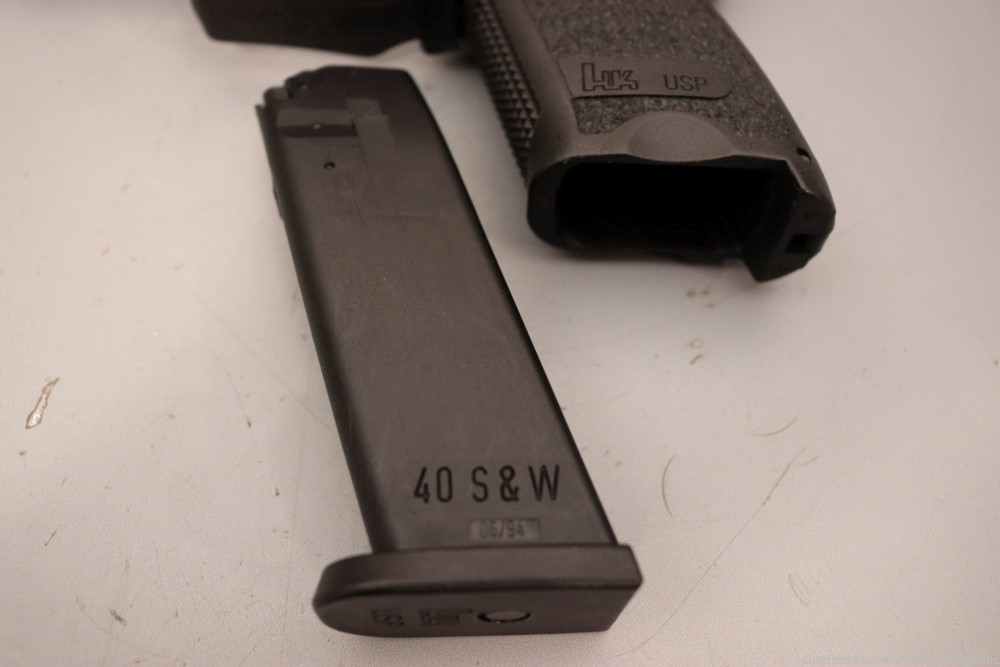 Heckler & Koch HK USP40 .40 S&W 4.3" w/ Box -img-34