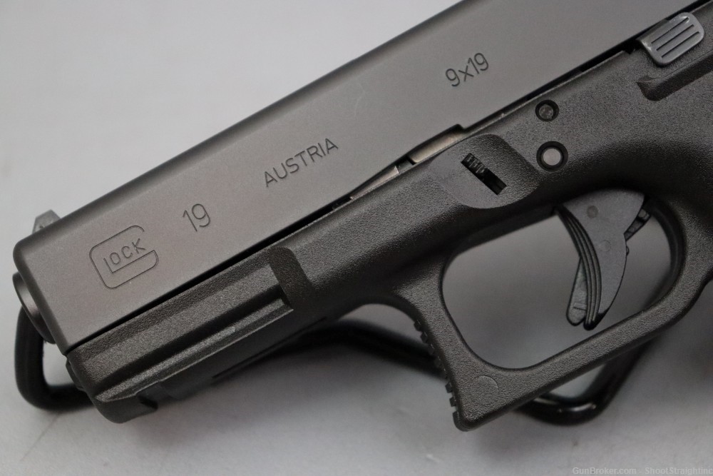  Glock G19 Gen3 9mm 4.02" w/case-img-6