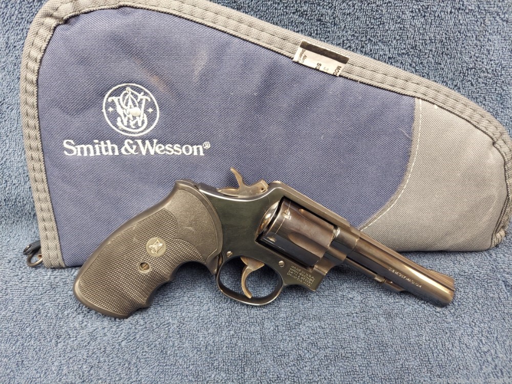 SMITH & WESSON MODEL 13-3 REVOLVER  .357 MAGNUM CAL.  4" BBL-img-0