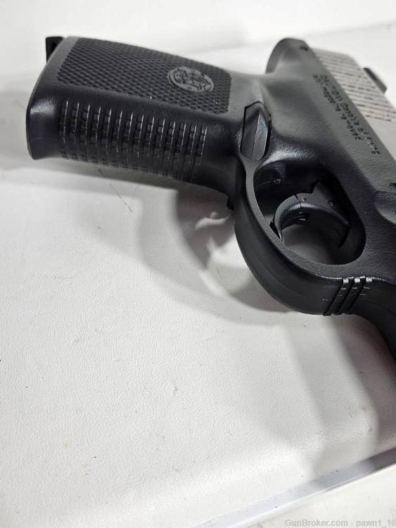 SMITH & WESSON SW40VE W/ 1 MAG-img-7