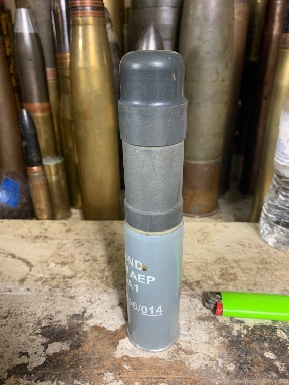 US 37mm AEP L60A1 less lethal round-img-1