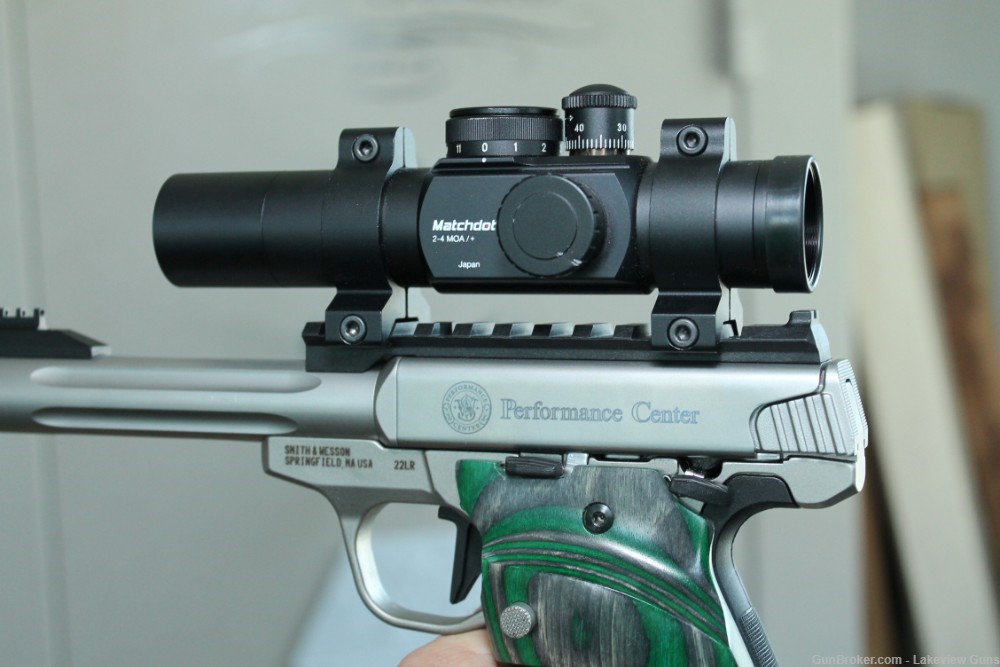 smith and wesson performance center victory 22LR w/ extra barrel and sight-img-4