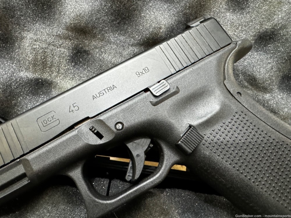 Glock Model 45 9mm LE Police Trade AmerGlo NS NICE Clean NR-img-3