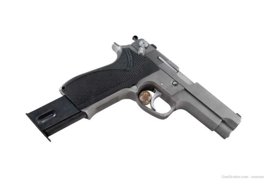 Smith & Wesson S&W 5906 9mm Semi-Automatic Pistol-img-0