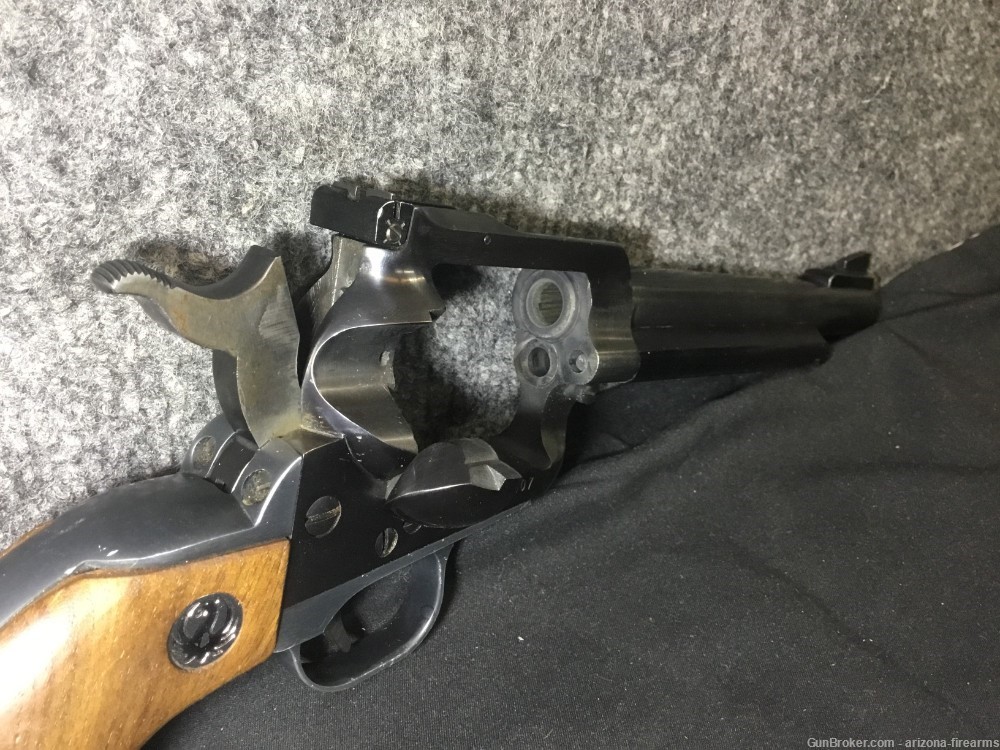 Ruger BlackHawk 357 Magnum Revolver 3-screw No Transfer bar-img-6