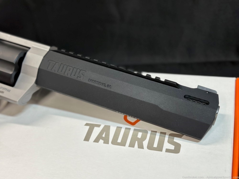 Taurus Raging Hunter .460sw Taurus Raging-Hunter 2-460085RH Hunter Raging-img-2