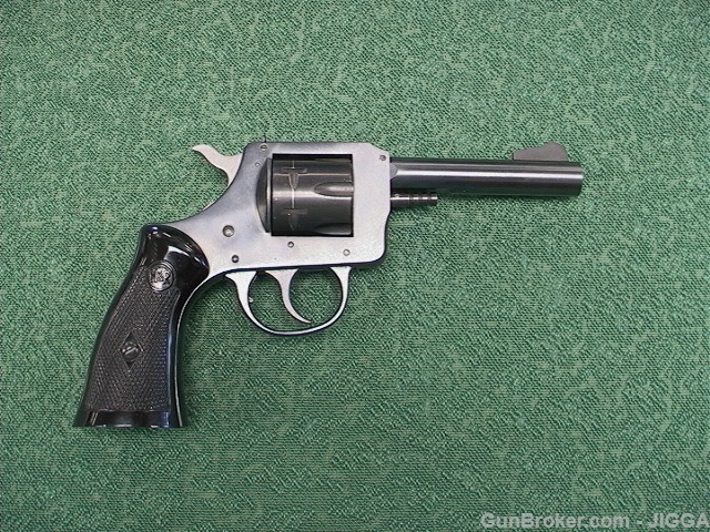 Used H and R 732 .32 S&W-img-1