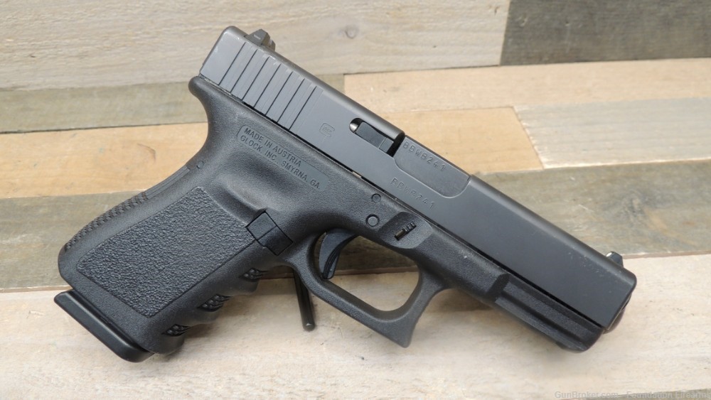 Glock 19 Gen 3 9mm 3 Mags In Case G19 G3-img-2