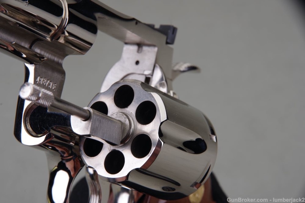 Exceptional 1977 Colt Python 357 Magnum 4'' Nickel NIB-img-18