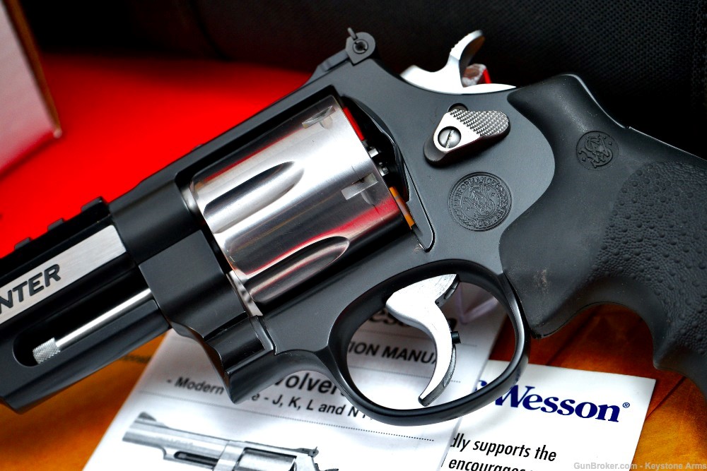 Awesome Smith & Wesson Performance Center 629 .44 Magnum Hunter NIB-img-4