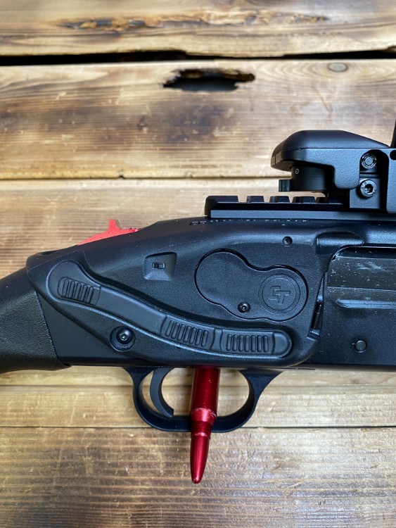 12GA. Pistol-Grip Mossberg w/Crimson Trace and Sight Mark Red Dot-img-1