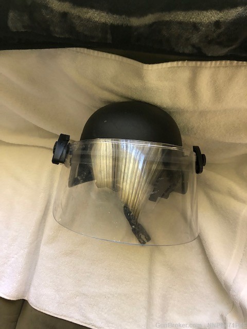 Kevlar Riot Helmet With Shield-img-3