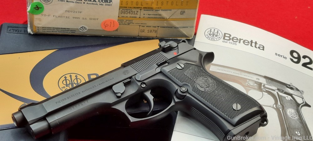 Beretta 92f 9mm Italian Made with box and papers! NR-img-0