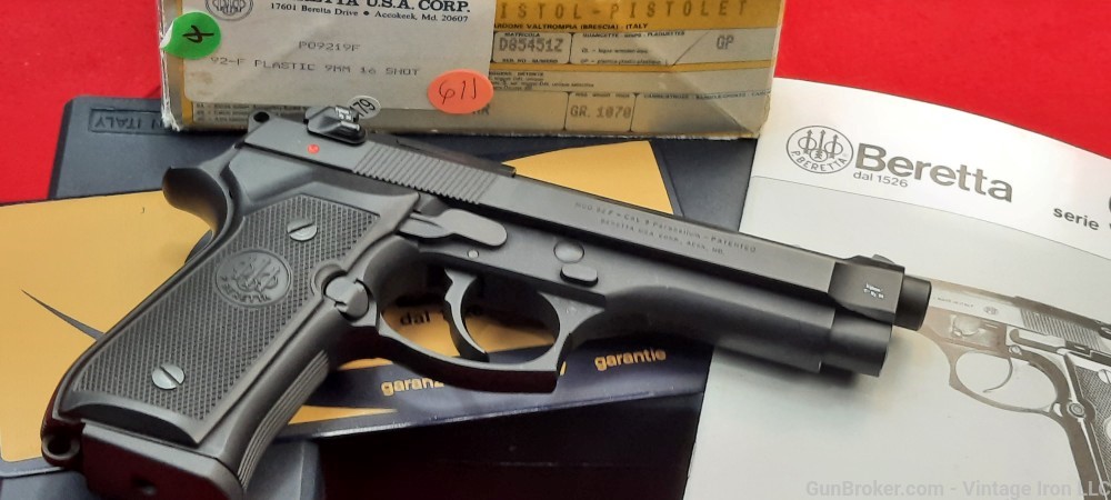 Beretta 92f 9mm Italian Made with box and papers! NR-img-28
