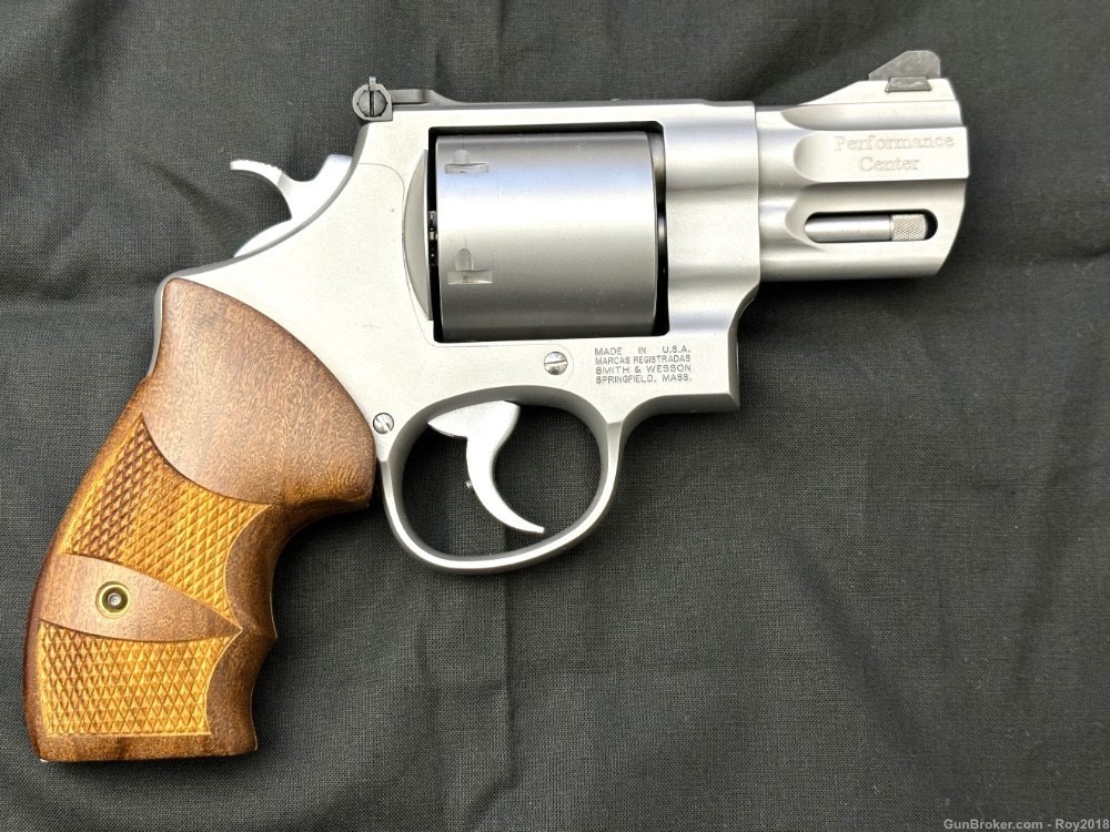 Smith & Wesson 629 Performance Center 44 Magnum Revolver -img-1