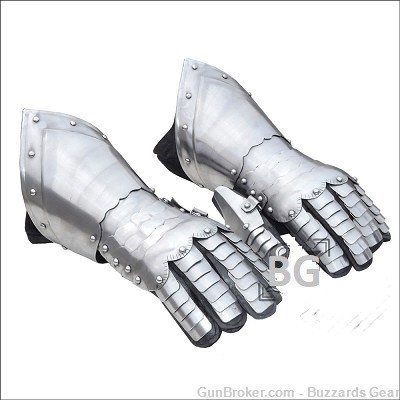 Medieval Gothic Style Functional Armor Gauntlets-img-3