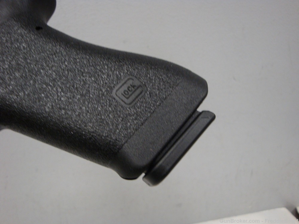 Glock G17 Gen1 Classic 9mm With ORIGINAL STYLE TUPPERWARE BOX - NEW!-img-19