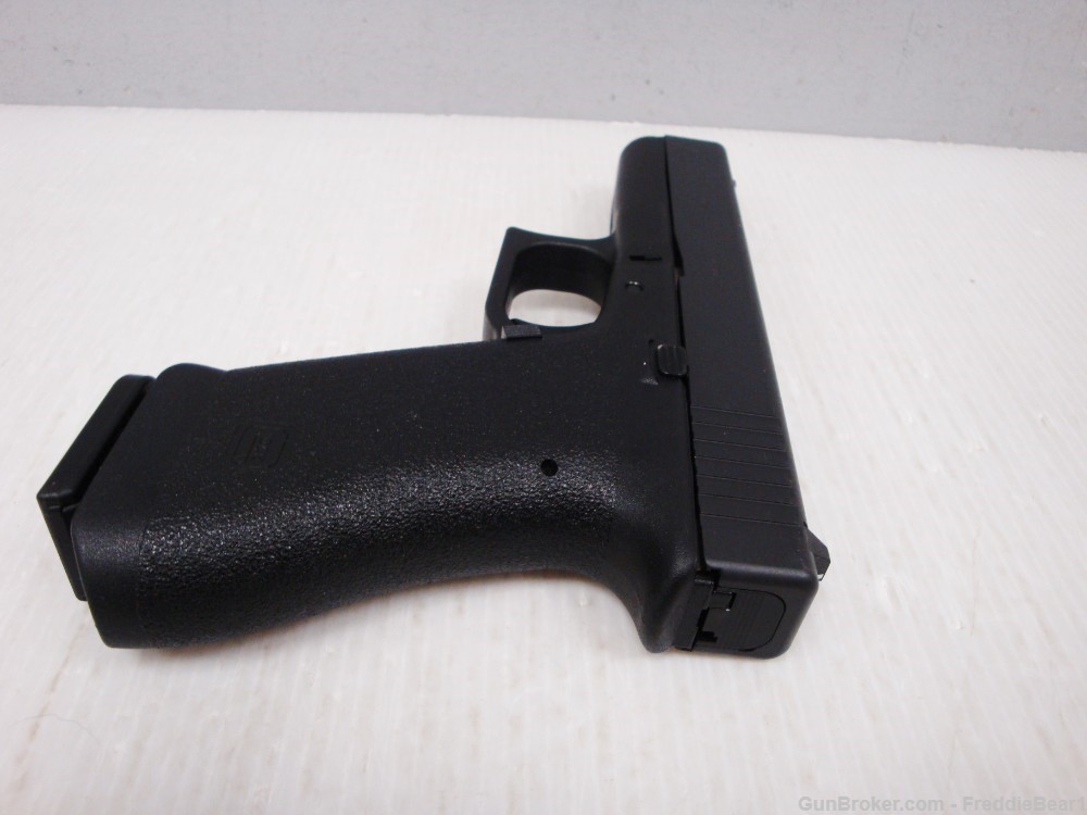 Glock G17 Gen1 Classic 9mm With ORIGINAL STYLE TUPPERWARE BOX - NEW!-img-15