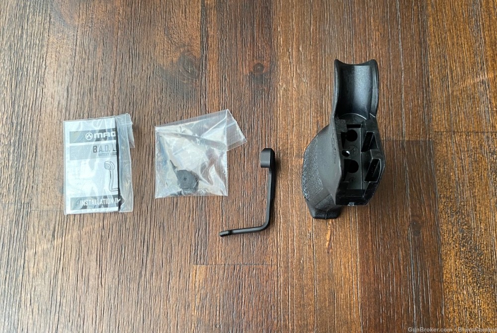 Magpul MOE Pistol Grip + BAD Lever -img-2