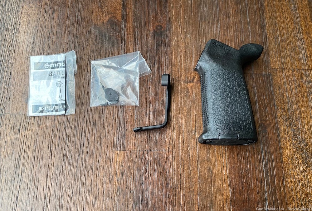 Magpul MOE Pistol Grip + BAD Lever -img-0