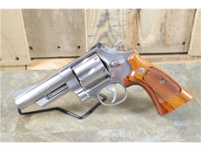 Beautiful Pre-Lock Smith & Wesson 629-1 44Mag Penny Bid NO RESERVE