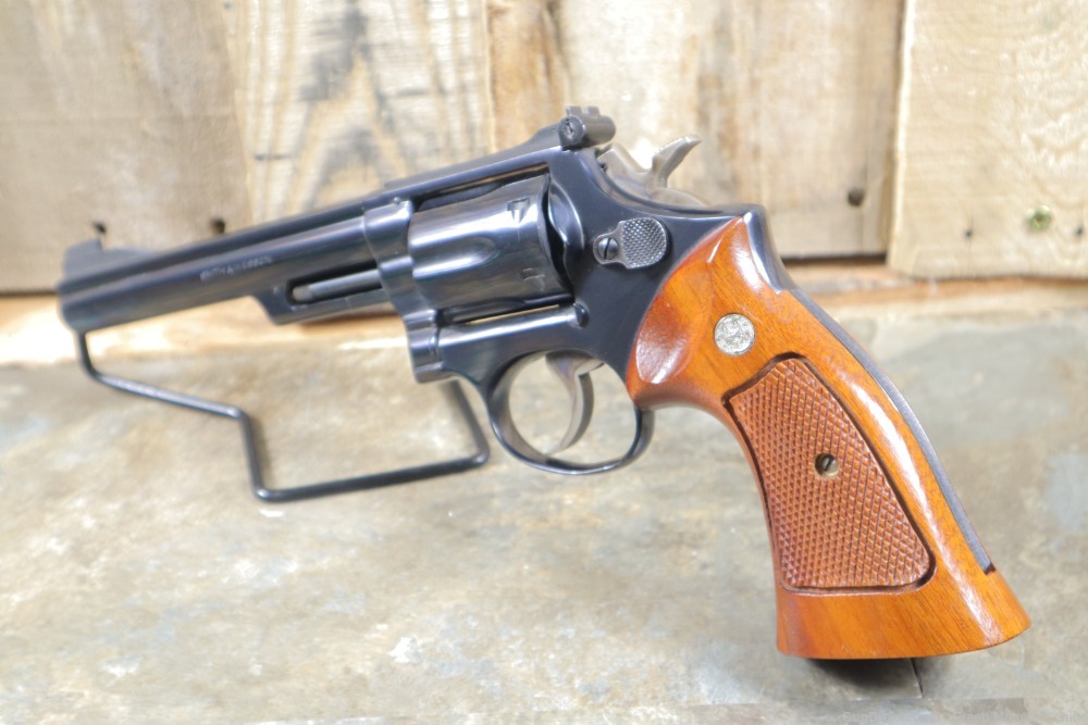 Beautiful Smtih & Wesson Model 19-3 .357Mag Penny Bid NO RESERVE-img-4