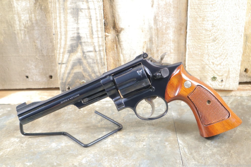 Beautiful Smtih & Wesson Model 19-3 .357Mag Penny Bid NO RESERVE-img-0