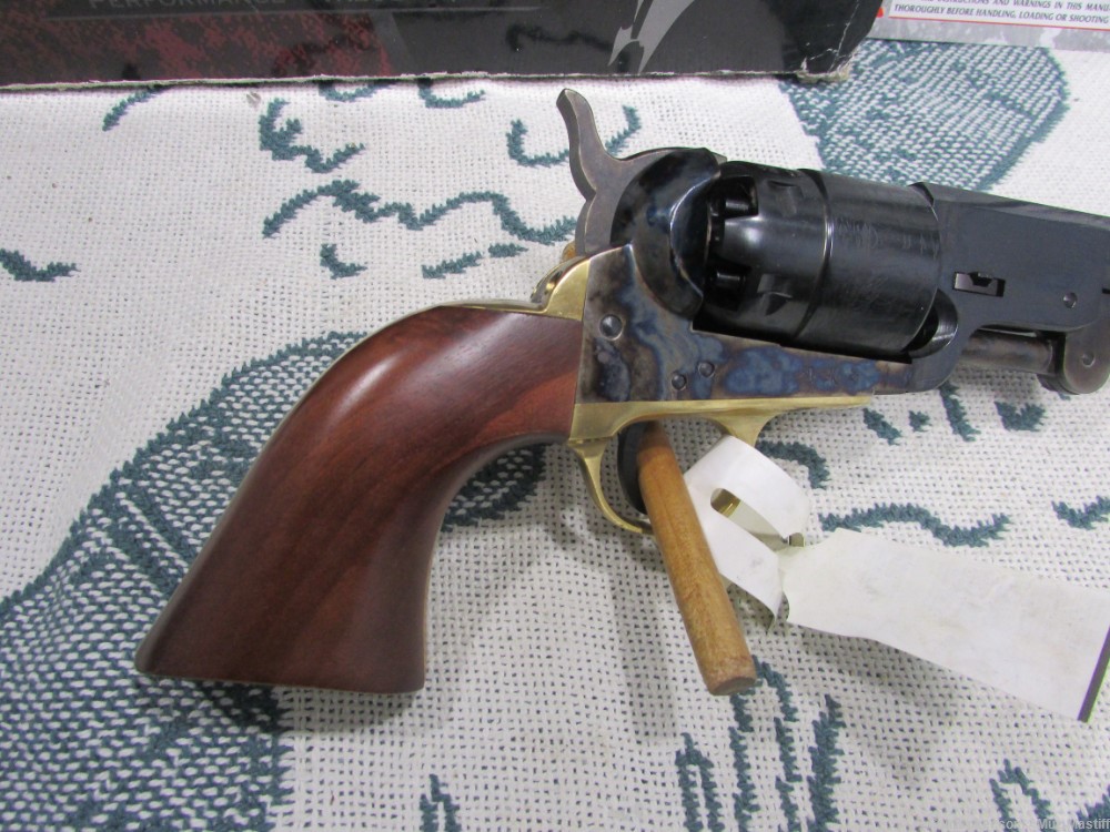 1851 Navy Revolver 44cal Pietta Colt Replica unfired-img-5