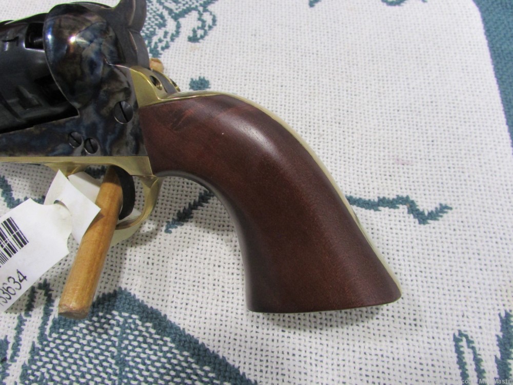 1851 Navy Revolver 44cal Pietta Colt Replica unfired-img-2