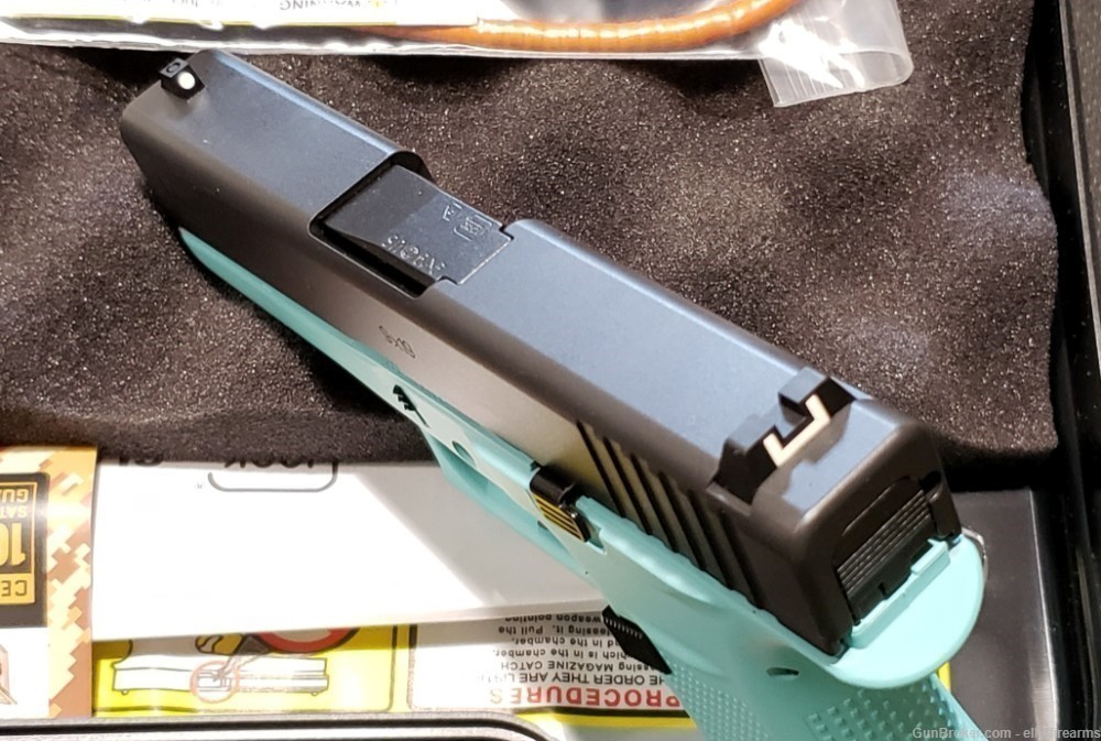 Glock 43 Robins Egg Blue 3.39" 9mm 2mags Exclusive item, USA made-img-9