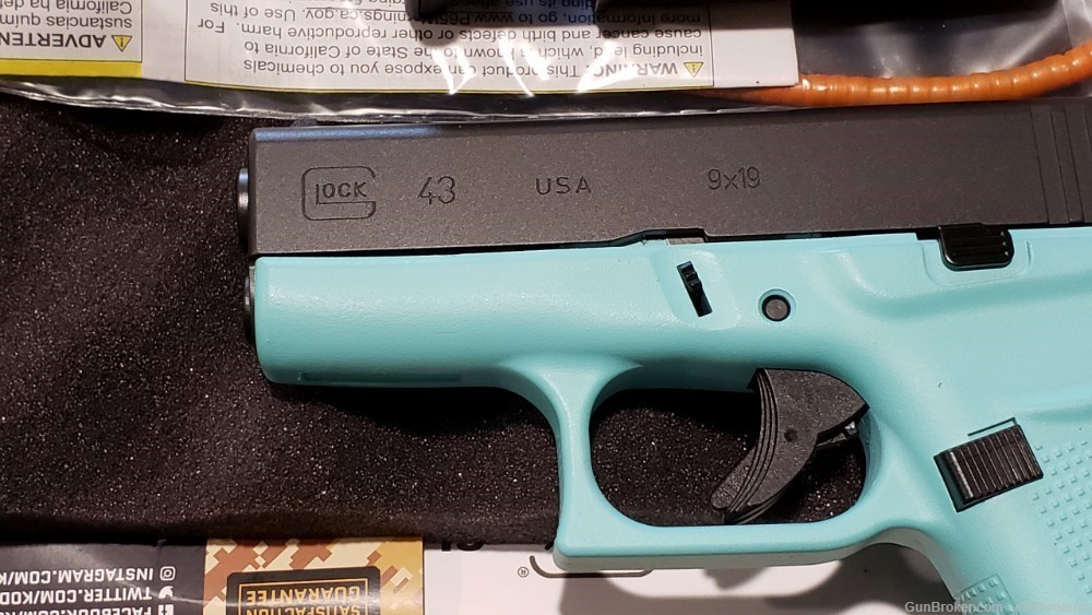 Glock 43 Robins Egg Blue 3.39" 9mm 2mags Exclusive item, USA made-img-2