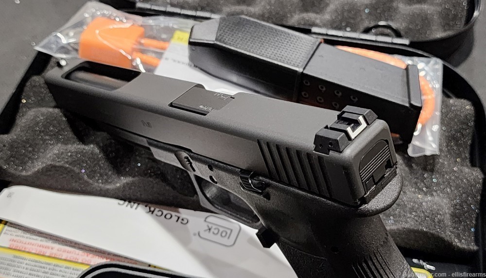 Glock 17L Gen3 Longslide 6" Black 9mm 2mags PI1630103-img-8