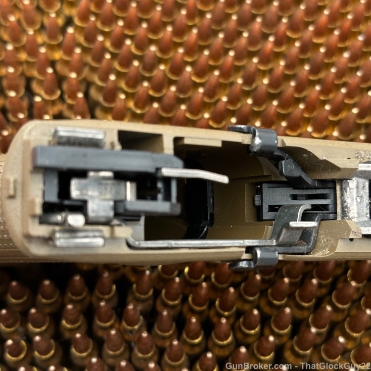 Glock 17 Gen 5 Complete Lower Factory FDE NO RESERVE-img-11