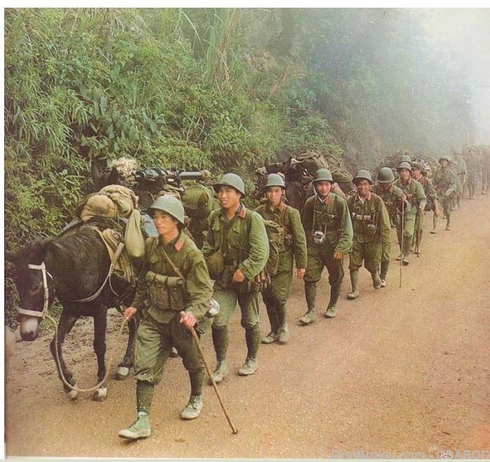 CAPTURED VIETNAM WAR ERA CHINESE UNIT FLAG SUPER RARE ENGINEER UNIT-img-3