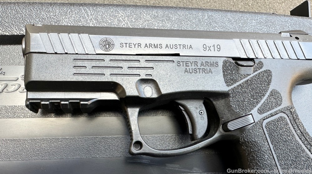 Steyr M9-A2 MF 9mm Pistol, 17-Round Mag, Made in Austria, w/ Molded Holster-img-6