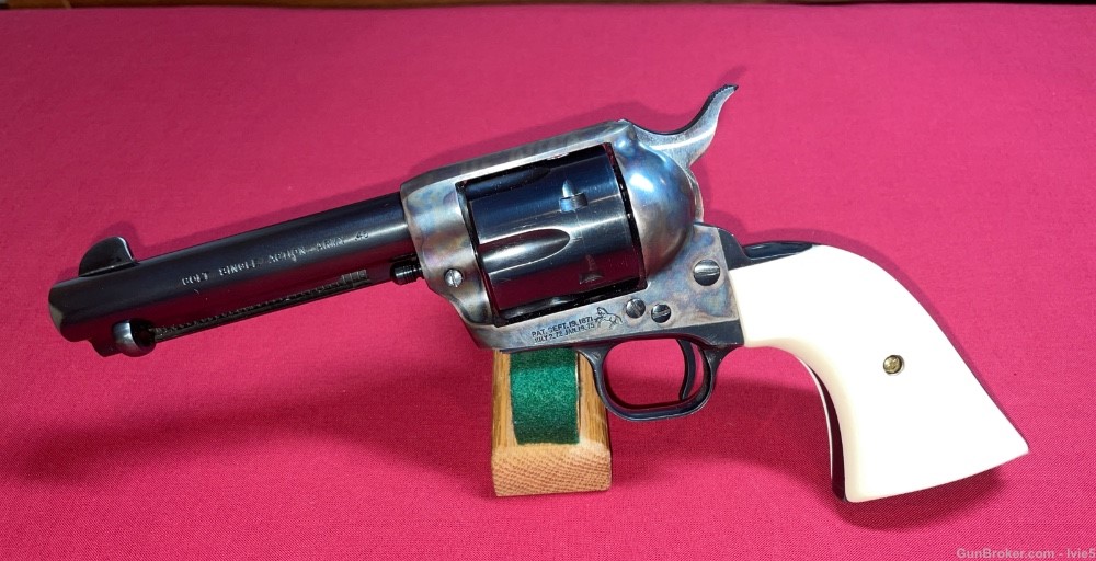 Colt Single Action Army (2nd Gen) Revolver 45 Colt 4 3/4 inch BBL  MFD 1972-img-0