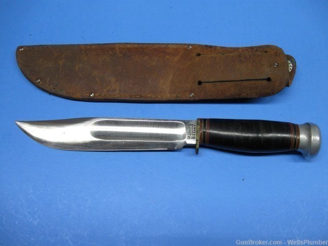 MARBLES HUNTING KNIFE WITH ORIGINAL LEATHER SCABBARD (NICE AND CLEAN)-img-1