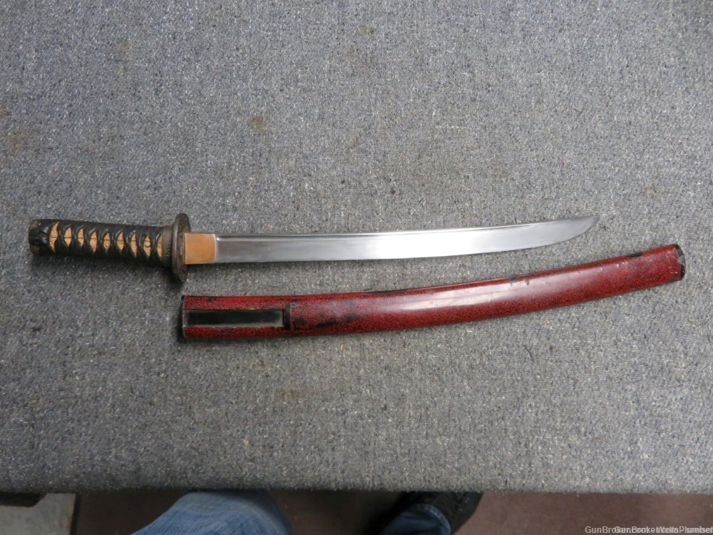 JAPANESE KOTO 15TH CENTURY WAKIZASHI SWORD WITH ORIGINAL SCABBARD (RARE)-img-0